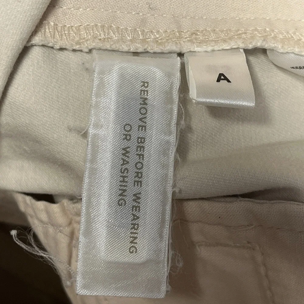 LOFT Womens Sz 2 Washed Twill Shorts Belt Loops Light Tan Classic Preppy Casual - Picture 8 of 9